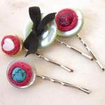 Vintage buttons and stones ..